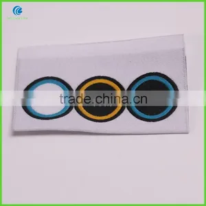 China Customize Brand Name Fabric Cloth Garment Label Woven Cheap Clothing Label thumbnail-2