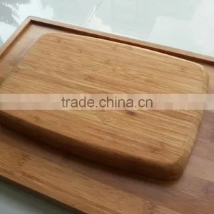 Cutting Board in Bamboo thumbnail-1