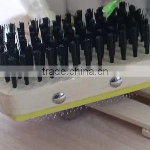 Dog Grooming Tool Wood Dog Brush Pet Brush and Comb thumbnail-4