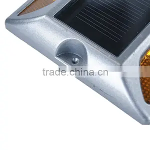 Small MOQ Strong Reflective Effect Solar Led Road Stud thumbnail-4