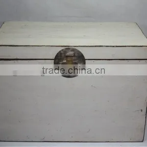 Chinese Antique Cute White Storage Trunk thumbnail-1