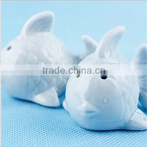 Wedding Favors Two Lovely Fishes Salt&Pepper Shakers thumbnail-4