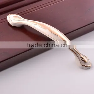 New Products White Creative Eur-style Furniture Accessories Kitchen Cabinet Handles and Knobs thumbnail-4