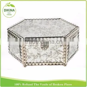 Bridesmaid Maid of Honor Personalized Vintage Jewellery Case Decorative Metal Lock Hexagon Square Rectangle Round Box Packaging thumbnail-4