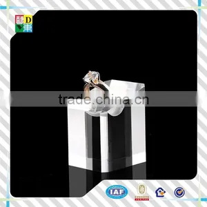 Luxury Design Acrylic Jewelry Display Stands for Ring and Earing,New Arrival Popular Bottle Acrylic Display From China thumbnail-4
