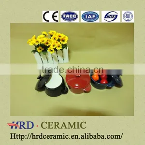2014 Round High Quality Two Handles Colored Ceramic Bakeware Plate Set thumbnail-1