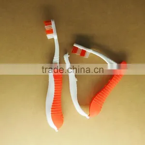 High Quality Foldable Toothbrush Easy to Carry for Travelling Portable Toothbrush thumbnail-3