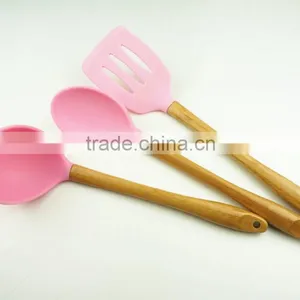 32016 Kitchen Utensils 3pcs Silicone Tools With Bamboo Handle thumbnail-5