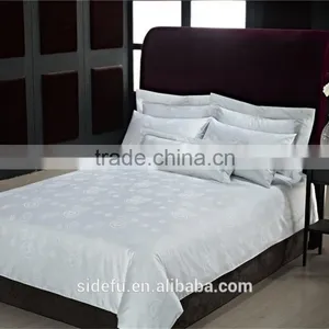 Manufacturer Wholesale Circle Pattern Jacquard Bedding Duvet Cover Set for Hotel thumbnail-1