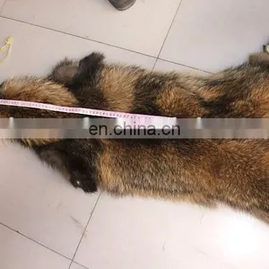 Chinese Wholesale Raccoon Fur Skin Raw Raccoon Fur Pelt Fur Skin thumbnail-3