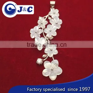 Manufacture Real Natural Mother of Pearl Shell Carve Flower Bracelet thumbnail-5