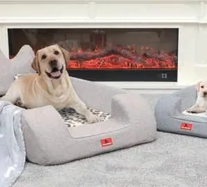 All-Seasons Crown Pet Bed With Cushion & Blanket thumbnail-1