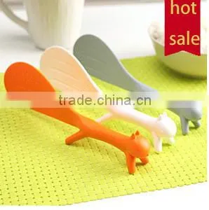 2015 New Design Coloful Cut Plastic Animal Squirrel Shape Meal Spoon thumbnail-1
