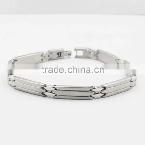 China Manufacturer Stainless Steel Fashion Bracelet Wholesale thumbnail-4