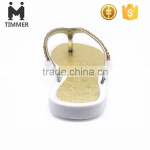 Wholesale Cheap Slippers Fashion Beach Slippers With Golden Chain thumbnail-5