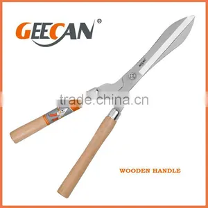23" Wooden Handle Grass Trimmer thumbnail-1