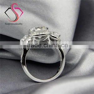 Round Cut 3-stone Halo Moissanite 2CT 8.0mm Center 14k 18k White Yellow Gold Diamond Wedding Engagement Ring thumbnail-4