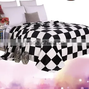Fashion Grid Stripe Flannel Blanket thumbnail-3