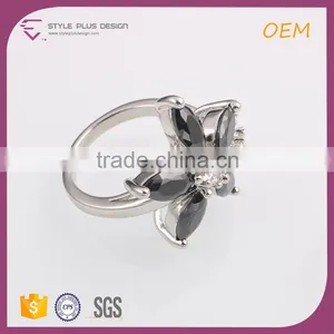 R63425K01 China Wholesale Jewelry Silver Plated With Black Coral Stone Ring Designs Black Flower Ring for Women thumbnail-1