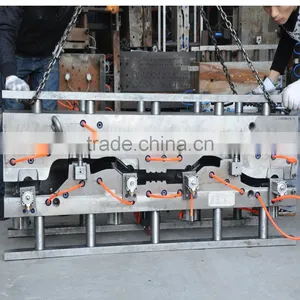 China Plastic Mould Blow Mould and Injection Mould thumbnail-3