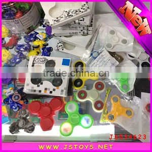 New Design Different Shaps of Fidget Hand Spinner Hot Selling thumbnail-1