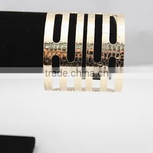 Fashion Iron Gold Hollow Bangle Cuff Bracelet for Women thumbnail-6