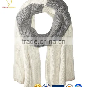 Simple Knit Thick Merino Wool Scarf With Zipper thumbnail-2