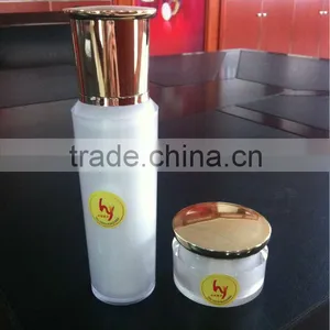 High-end Acrylic Bottles and Jars for Cosmetic Packaging thumbnail-1