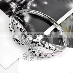 New Products Leopard Silver Color Crystal Enamel Bangle thumbnail-4