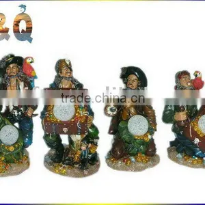 Pirate Figurine Light thumbnail-1