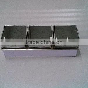 Tin Flower Planter thumbnail-1
