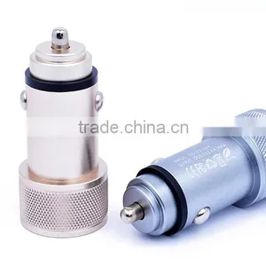 Dual USB Car Charger thumbnail-5