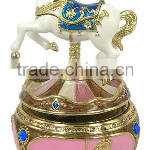 Vintage Beautifully Sculptured Merry-go-round Horse Musical Carousel Metal Trinklet Box <DJAA1015> thumbnail-1