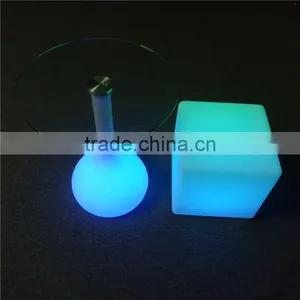 China Suplier LED Illuminated Glass Round Table and Cube Chair With Factoty Price thumbnail-1