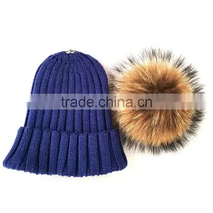Myfur China Wholesale Hot Sale Genuine Raccoon Fur Pom Poms Knit Hat Winter Cap thumbnail-3