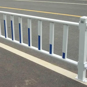 Manufacturer Anti-collision Highway Guardrail Traffic Road Fence Steel Road Guardrail thumbnail-1