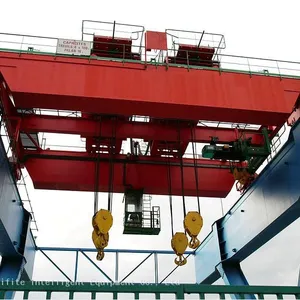 Advanced Crane Technology: Triple-Hook System Maximizes Efficiency thumbnail-1