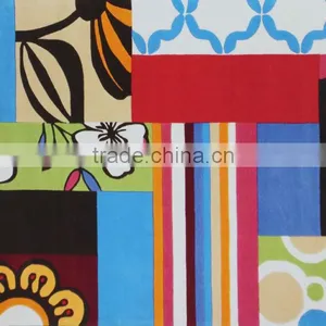 Decorative Graphic Carpet With Modern Pattern thumbnail-1