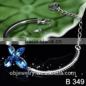 Crystal, Rhinestone Main Stone and Silver Jewelry Main Material Silver And Gold Bracelet thumbnail-3