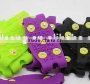 Five Teeth Rain and Snow Weather or Leisure Fishing Anti-skid Silicone Crampon thumbnail-3