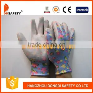DDSAFETY Hot Sale Work Glove Flower Design Nylon Shell White Nitrile Glove thumbnail-1