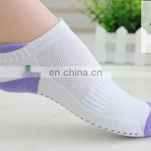 Silicone Dot Cotton Non Slip Skid Yoga Pilates Socks With Grips Cotton for Women thumbnail-5