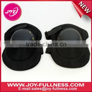 Black Knee Pad thumbnail-2