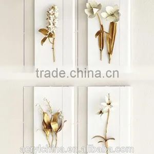 Arylic Box and Preserved Flower thumbnail-2