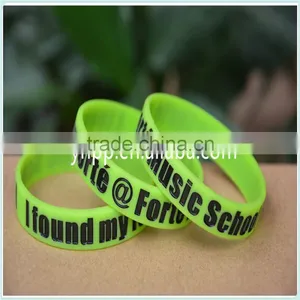 Cheap Custom Silicone Bracelet Debossed Logo Wristband thumbnail-1