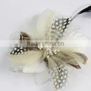 Girls Women Boutique Flower Brooch Hair Bow Clips Brooch Feather Beige thumbnail-1