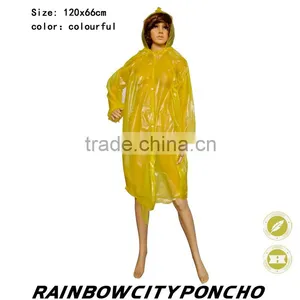 LDPE Raincoat With Many Color and Easy Carrying Packing and Very Chip Price thumbnail-2