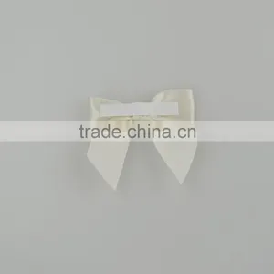 Gift Ribbon Bow thumbnail-1
