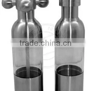 Personalized Kitchenware Salt and Pepper Mill Set thumbnail-1