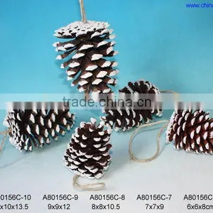 Christmas Pinecone Decoration thumbnail-1